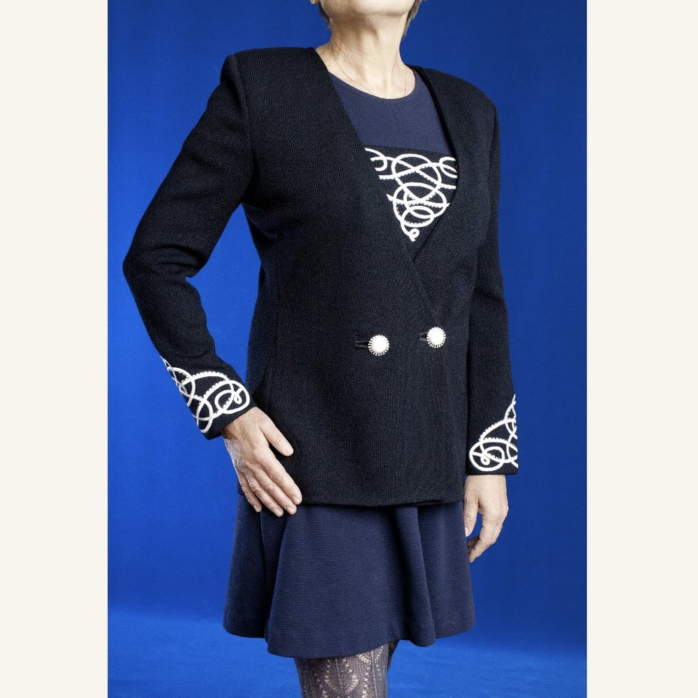 St. John Evening Black Knit Blazer with White Embroidery